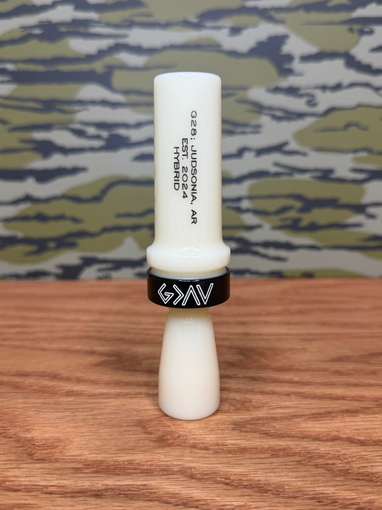 Ivory and black polished Hybrid